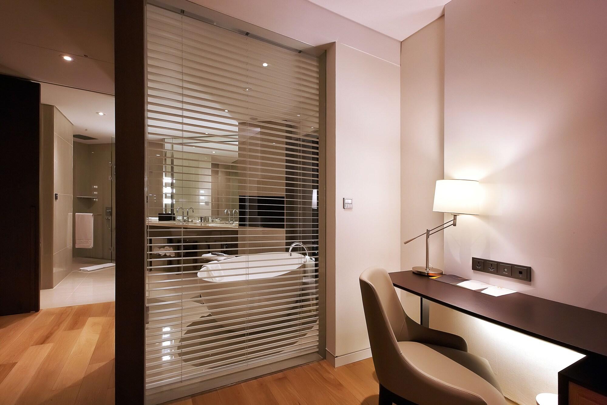 Hotel Entra Gangnam Seoul Exterior photo